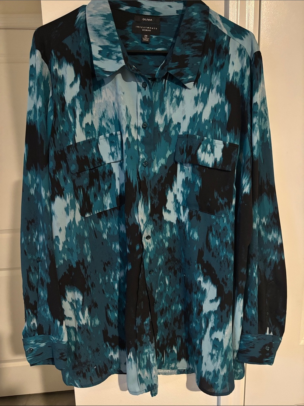 Investments Teal & Black Abstract Print Blouse
